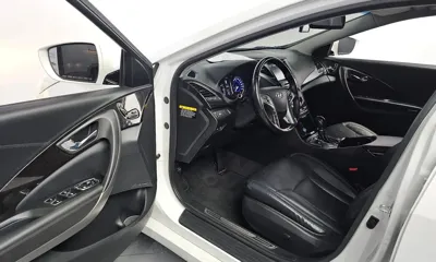 Hyundai Grandeur 2015, 135302 км, за 3741.63 USD - фото 11