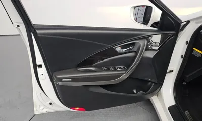 Hyundai Grandeur 2015, 135302 км, за 3741.63 USD - фото 24