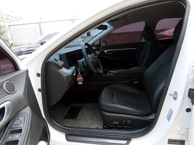 Hyundai Sonata 2024, 24038 км, за 17112.65 USD