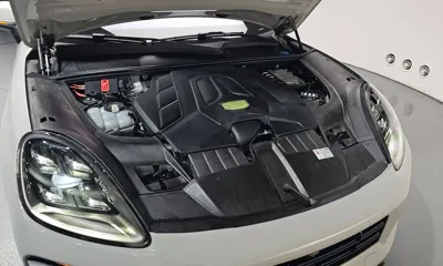 Porsche Cayenne 2023, 24210 км, за 74832.61 USD - фото 6