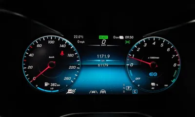 Mercedes-Benz GLC-Class 2021, 61179 км, за 24944.2 USD - фото 8