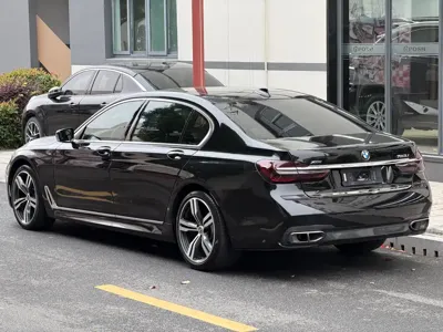 BMW 7 Series 2018, 125000 км, за 30708.65 USD