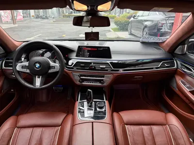 BMW 7 Series 2018, 125000 км, за 30708.65 USD - фото 7