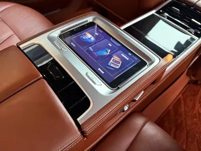 BMW 7 Series 2018, 125000 км, за 30708.65 USD - фото 12
