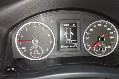 Volkswagen Tiguan 2013, 180100 км, за 4462 USD - фото 11