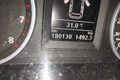 Volkswagen Tiguan 2013, 180100 км, за 4462 USD - фото 12