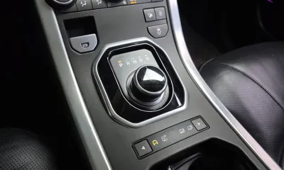 Land Rover Range Rover Evoque 2018, 163473 км, за 6446.57 USD - фото 9