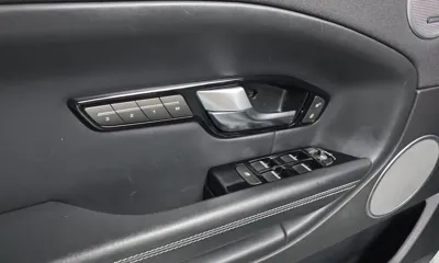 Land Rover Range Rover Evoque 2018, 163473 км, за 6446.57 USD - фото 17