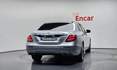 Mercedes-Benz E-Class 2019, 80145 км, за 15534.12 USD