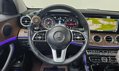 Mercedes-Benz E-Class 2019, 80145 км, за 15534.12 USD - фото 12