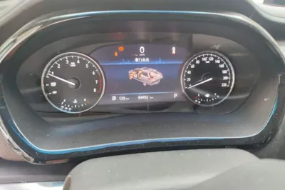 Buick GL8 2021, 84900 км, за 15239 USD - фото 12