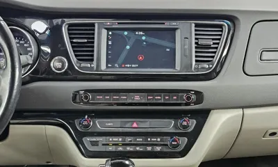 Kia Canival