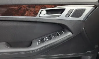Hyundai Genesis 2016, 101232 км, за 9184.01 USD - фото 14