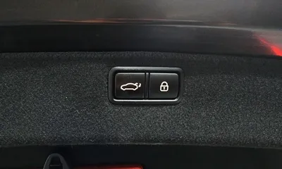 Hyundai Genesis 2016, 101232 км, за 9184.01 USD - фото 20