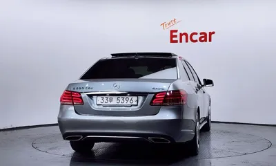 Mercedes-Benz E-Class 2014, 53462 км, за 8533.54 USD