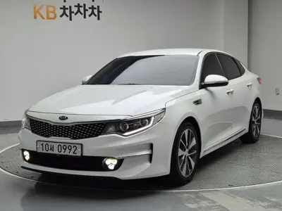Kia K5 · 2016 год