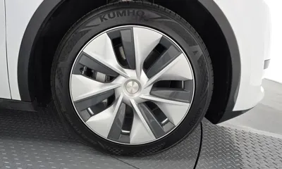 Tesla Model Y 2024, 40150 км, за 24419.06 USD - фото 22