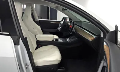 Tesla Model Y 2024, 40150 км, за 24419.06 USD - фото 27