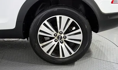Kia Sportage 2014, 182073 км, за 3957.71 USD