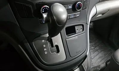 Hyundai Starex 2019, 71140 км, за 9130.32 USD - фото 9