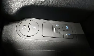 Hyundai Starex 2019, 71140 км, за 9130.32 USD - фото 15