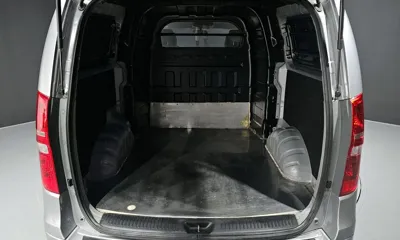 Hyundai Starex 2019, 71140 км, за 9130.32 USD - фото 20