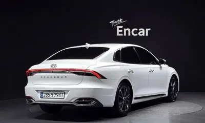 Hyundai Grandeur 2022, 59154 км, за 17001.44 USD