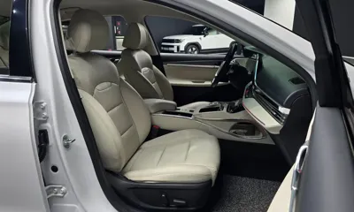 Hyundai Grandeur 2022, 59154 км, за 17001.44 USD - фото 10