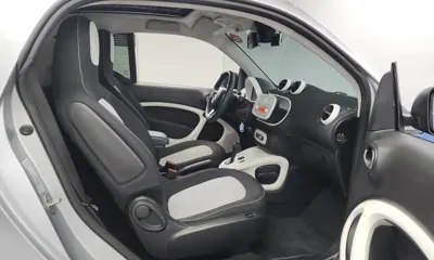 Smart Fortwo 2015, 66102 км, за 9386.9 USD - фото 11