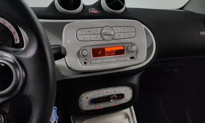 Smart Fortwo 2015, 66102 км, за 9386.9 USD - фото 16