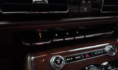 Lincoln Aviator 2023, 52346 км, за 31528.3 USD - фото 9