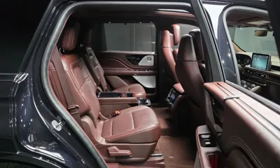 Lincoln Aviator 2023, 52346 км, за 31528.3 USD - фото 12