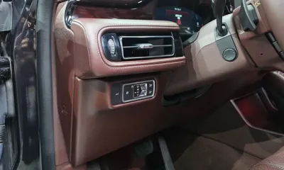 Lincoln Aviator 2023, 52346 км, за 31528.3 USD - фото 27