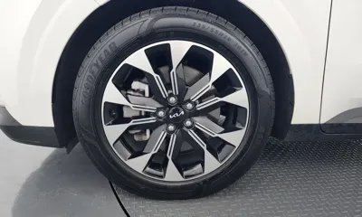 Kia Canival 2023, 63439 км, за 14983.72 USD
