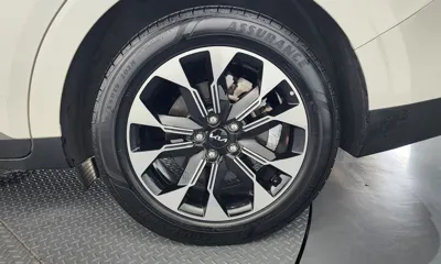 Kia Canival 2023, 63439 км, за 14983.72 USD - фото 21