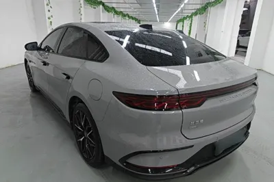 BYD Han 2025, 5800 км, за 21885 USD