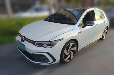 Volkswagen Golf GTI · 2021 год