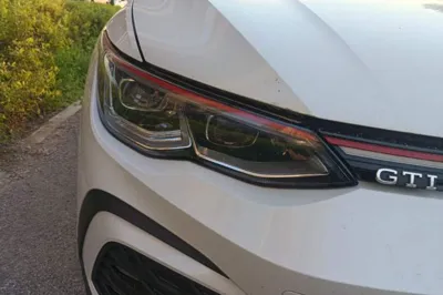 Volkswagen Golf GTI 2021, 77100 км, за 18922 USD - фото 7