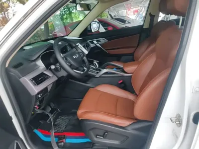 Geely Boyue 2021, 51200 км, за 6797.98 USD - фото 15