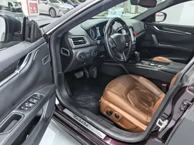 Maserati Ghibli 2017, 72000 км, за 14747.78 USD