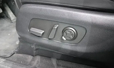 Kia Canival 2024, 23663 км, за 29210.98 USD - фото 31