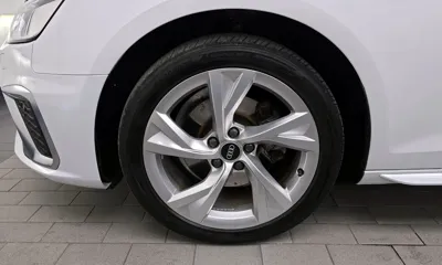 Audi A4 2021, 68954 км, за 16640.36 USD