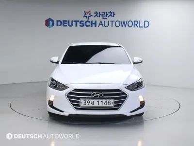 Hyundai Avante 2018, 65012 км, за 8205.33 USD