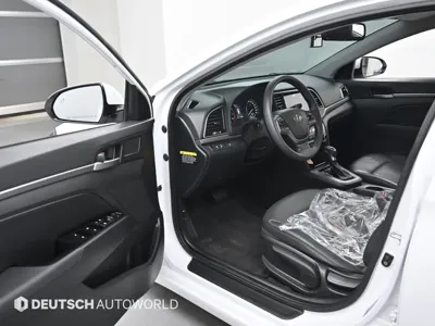 Hyundai Avante 2018, 65012 км, за 8131.68 USD - фото 11