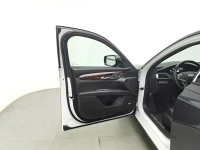 Cadillac CT6 2018, 83900 км, за 9914.6 USD - фото 8