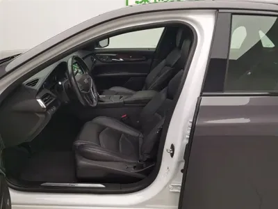Cadillac CT6 2018, 83900 км, за 9914.6 USD - фото 10