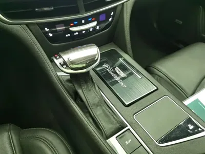 Cadillac CT6 2018, 83900 км, за 9914.6 USD - фото 13