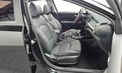 Kia K3 2024, 51904 км, за 14260.59 USD - фото 26