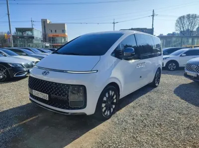 Hyundai Staria · 2022 год