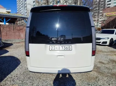 Hyundai Staria 2022, 132260 км, за 16404.1 USD